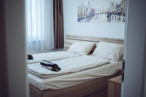 Modern 1 Bedroom Apartment ǀ AC, Free Parking